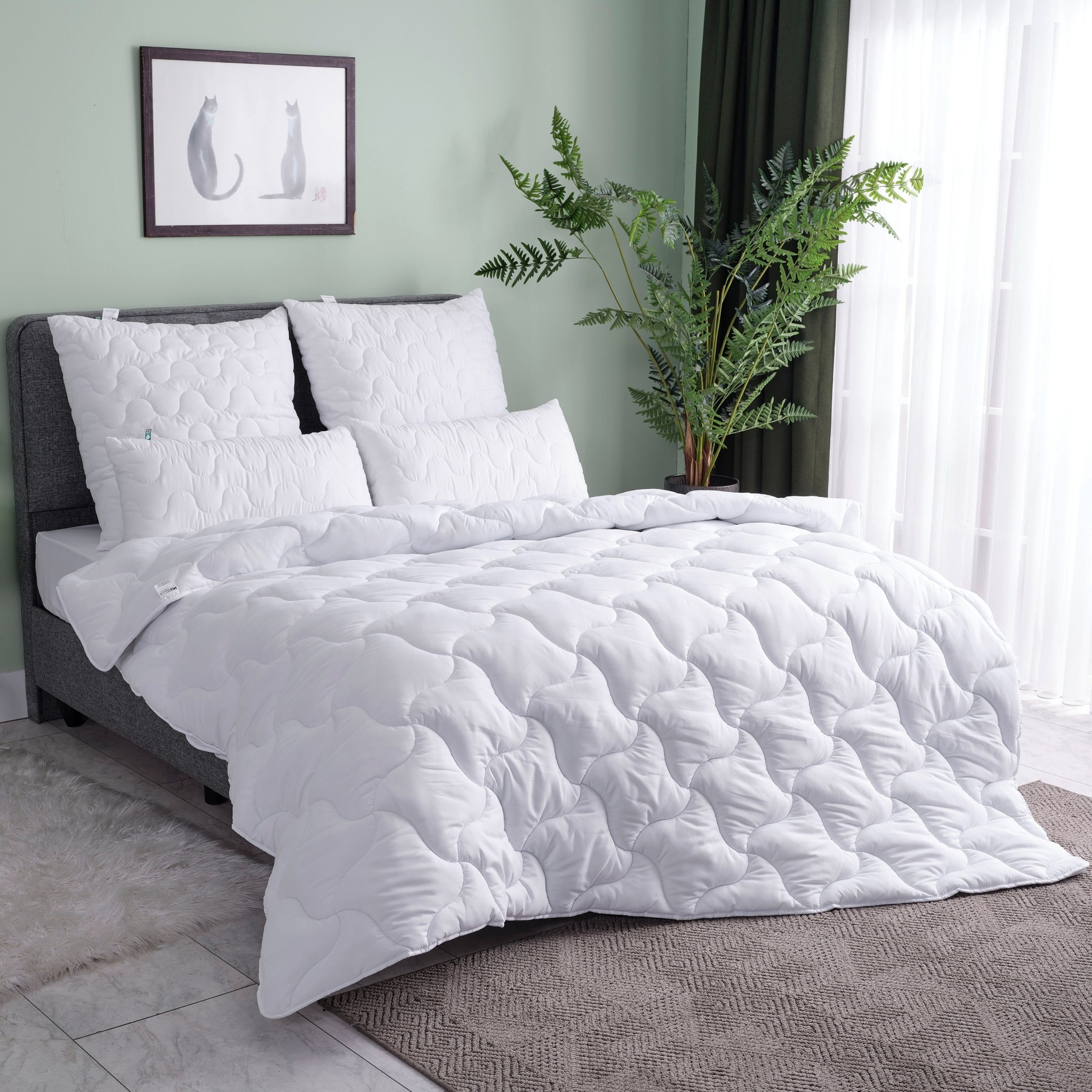 Miabella Home Bettdecke im Schlafzimmer